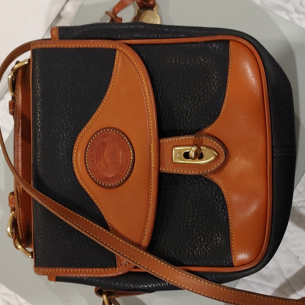 Vintage Dooney and Bourke Cross Body